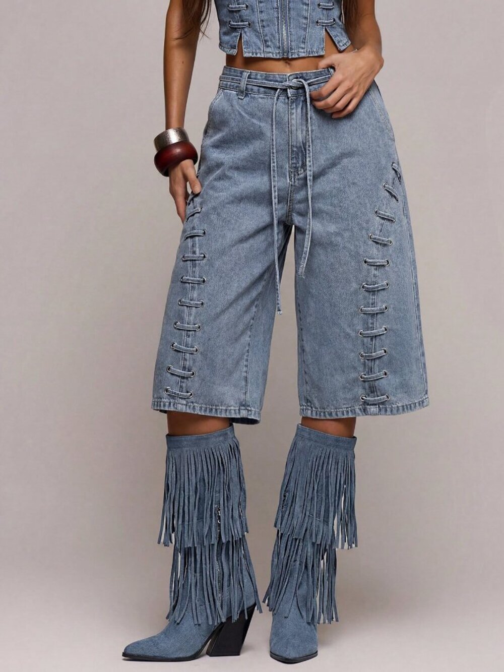 Light Wash Casual Women's Eyelet Lace Up Loose Fit Denim Jorts - bermuda shorts